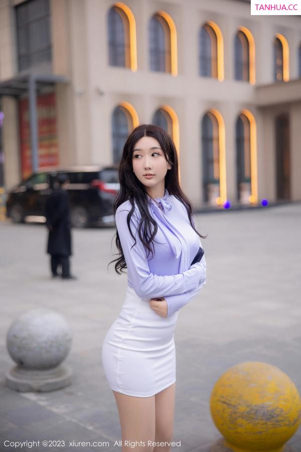 江真真  [XiuRen]高清写真图 2023.03.09 No.6389 江真真 丝袜短裙第7张图片